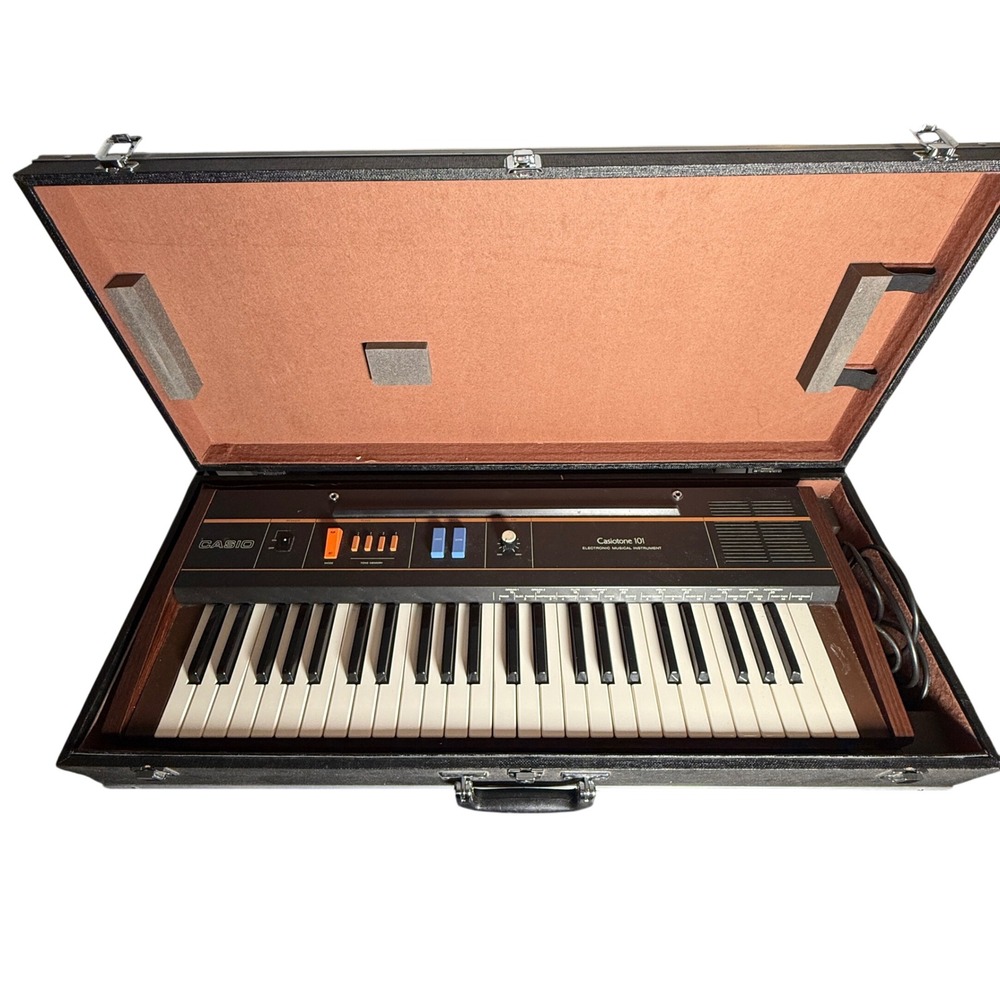 Vintage Casio Casiotone 101 CT-101 Electronic Keyboard Synthesizer with Case